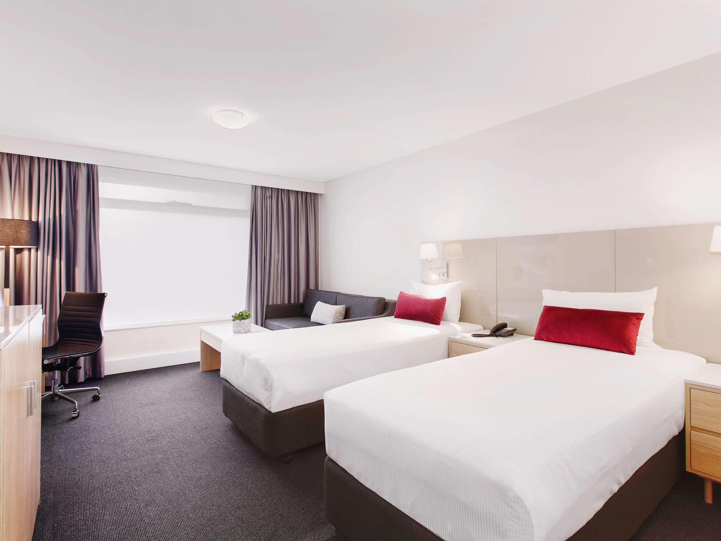 Mercure Melbourne Albert Park Exterior photo